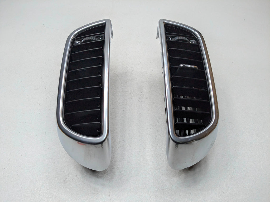 11 - 14 OEM PORSCHE CAYENNE FRONT CENTER RIGHT AND LEFT SIDE DASH HEATER AC VENT
