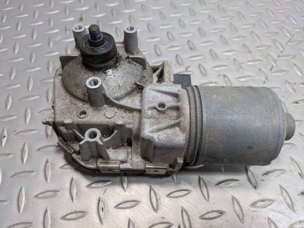 2011 - 2014 OEM PORSCHE CAYENNE FRONT WINDSHIELD WIPER MOTOR ASSEMBLY