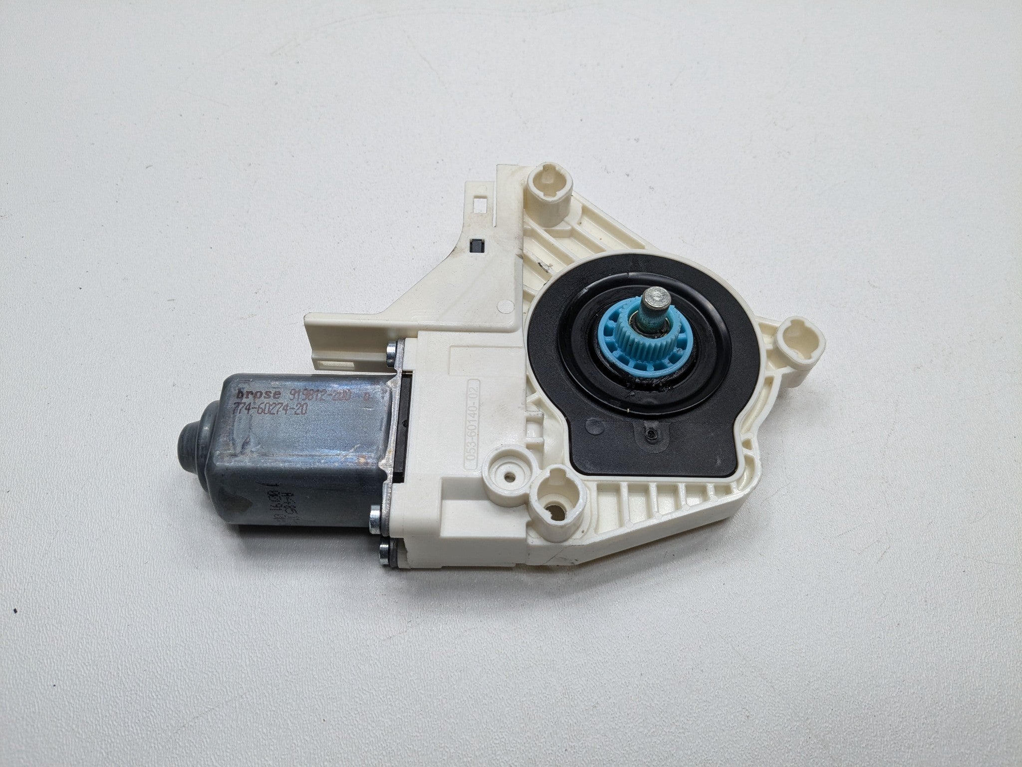 2011 - 2014 OEM PORSCHE CAYENNE REAR RIGHT PASSENGER SIDE POWER WINDOW MOTOR
