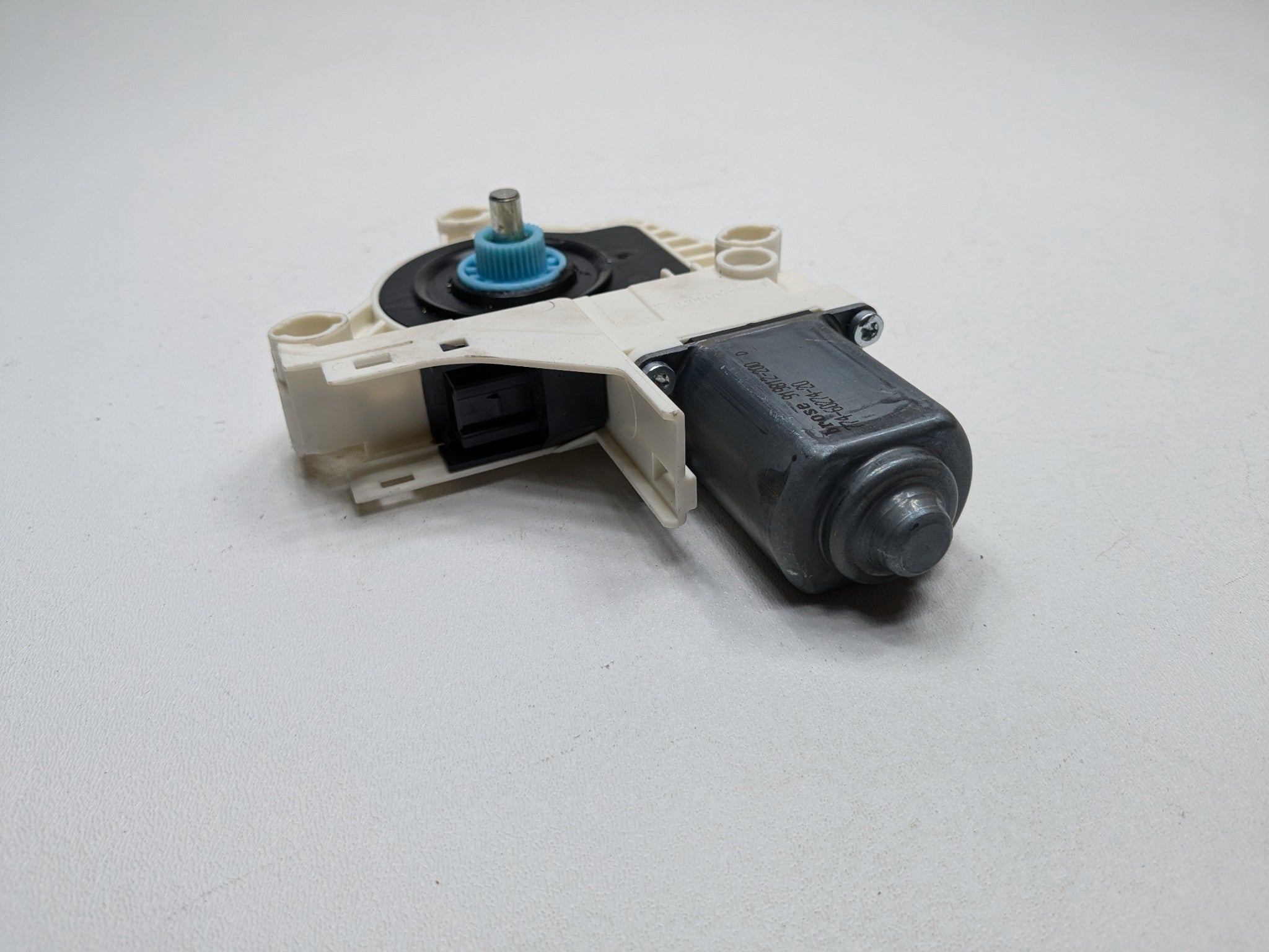 2011 - 2014 OEM PORSCHE CAYENNE REAR RIGHT PASSENGER SIDE POWER WINDOW MOTOR