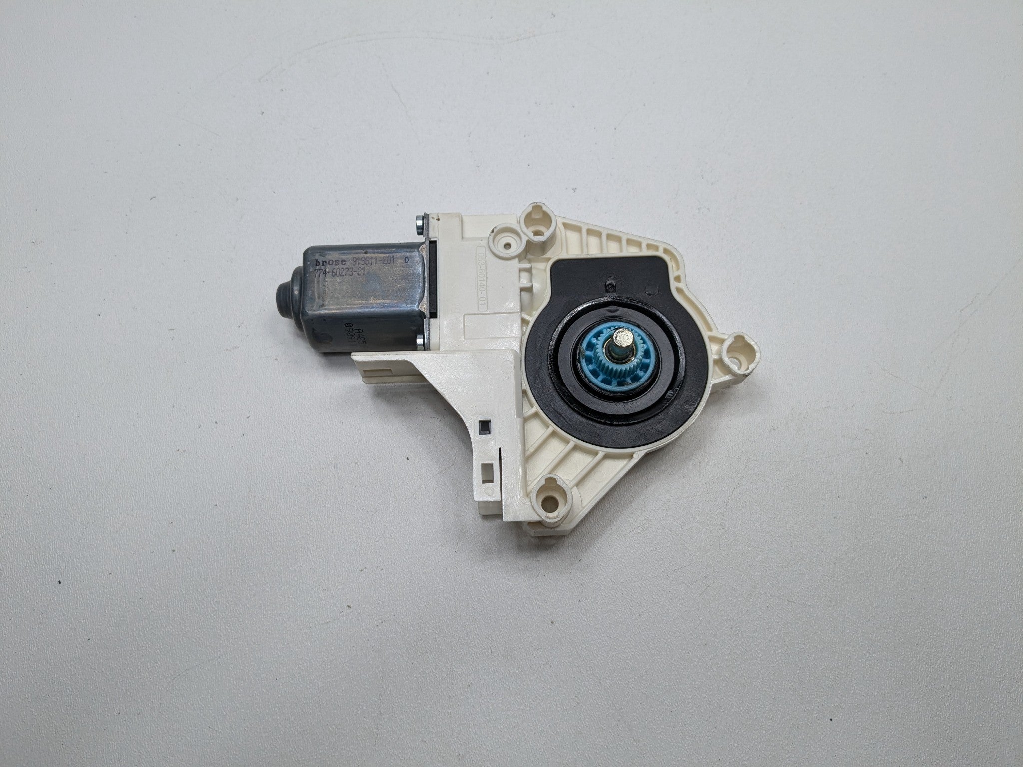 2011 - 2014 OEM PORSCHE CAYENNE REAR LEFT DRIVER SIDE POWER WINDOW MOTOR