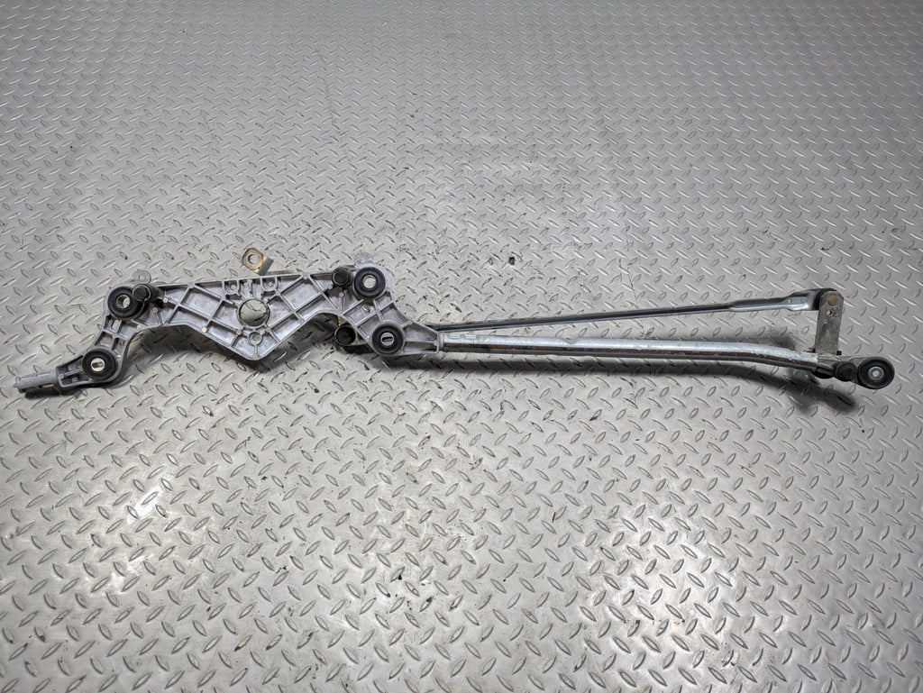 2011 - 2014 OEM PORSCHE CAYENNE FRONT WINDSHIELD WIPER TRANSMISSION LINKAGE
