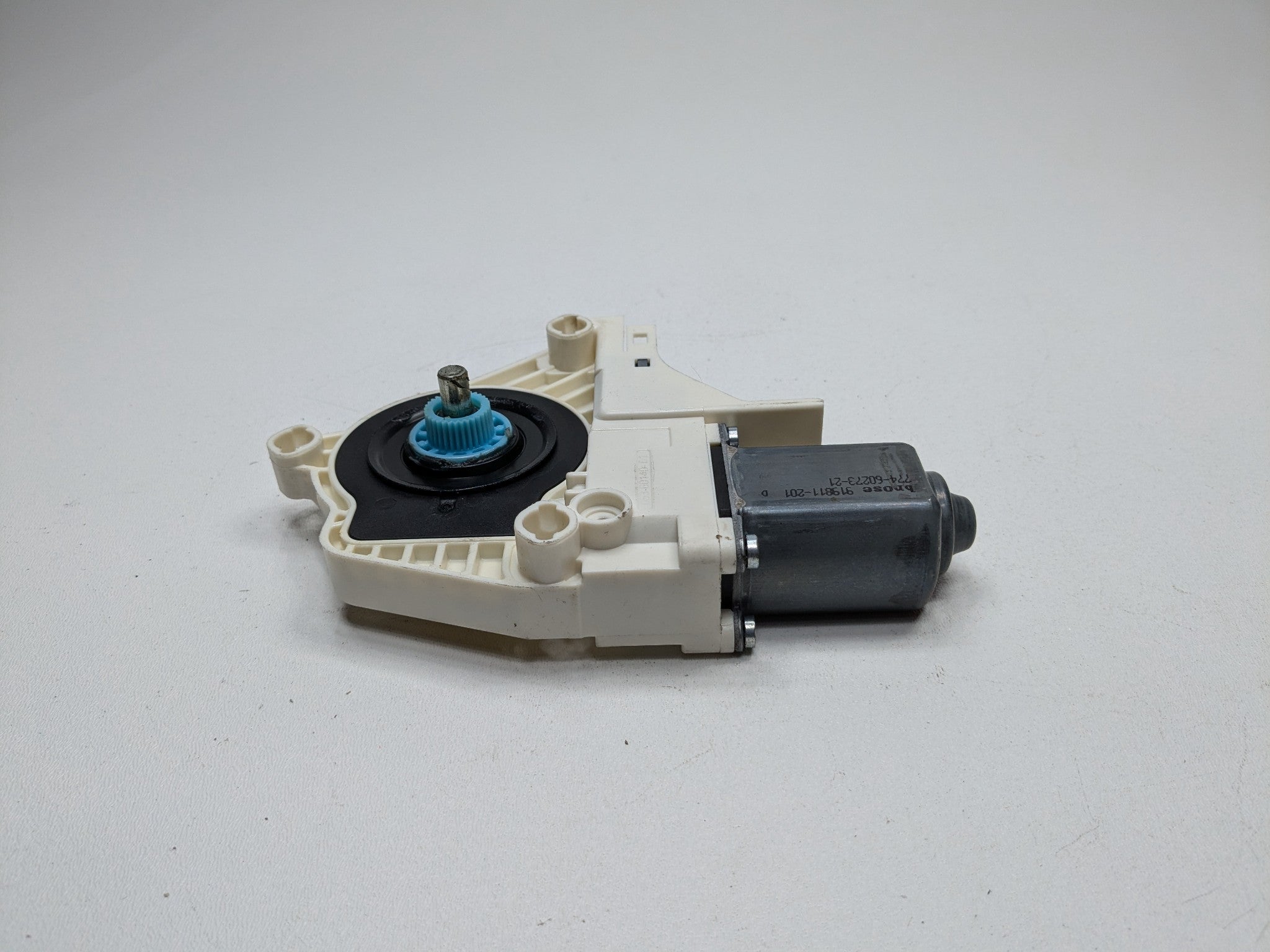 2011 - 2014 OEM PORSCHE CAYENNE REAR LEFT DRIVER SIDE POWER WINDOW MOTOR