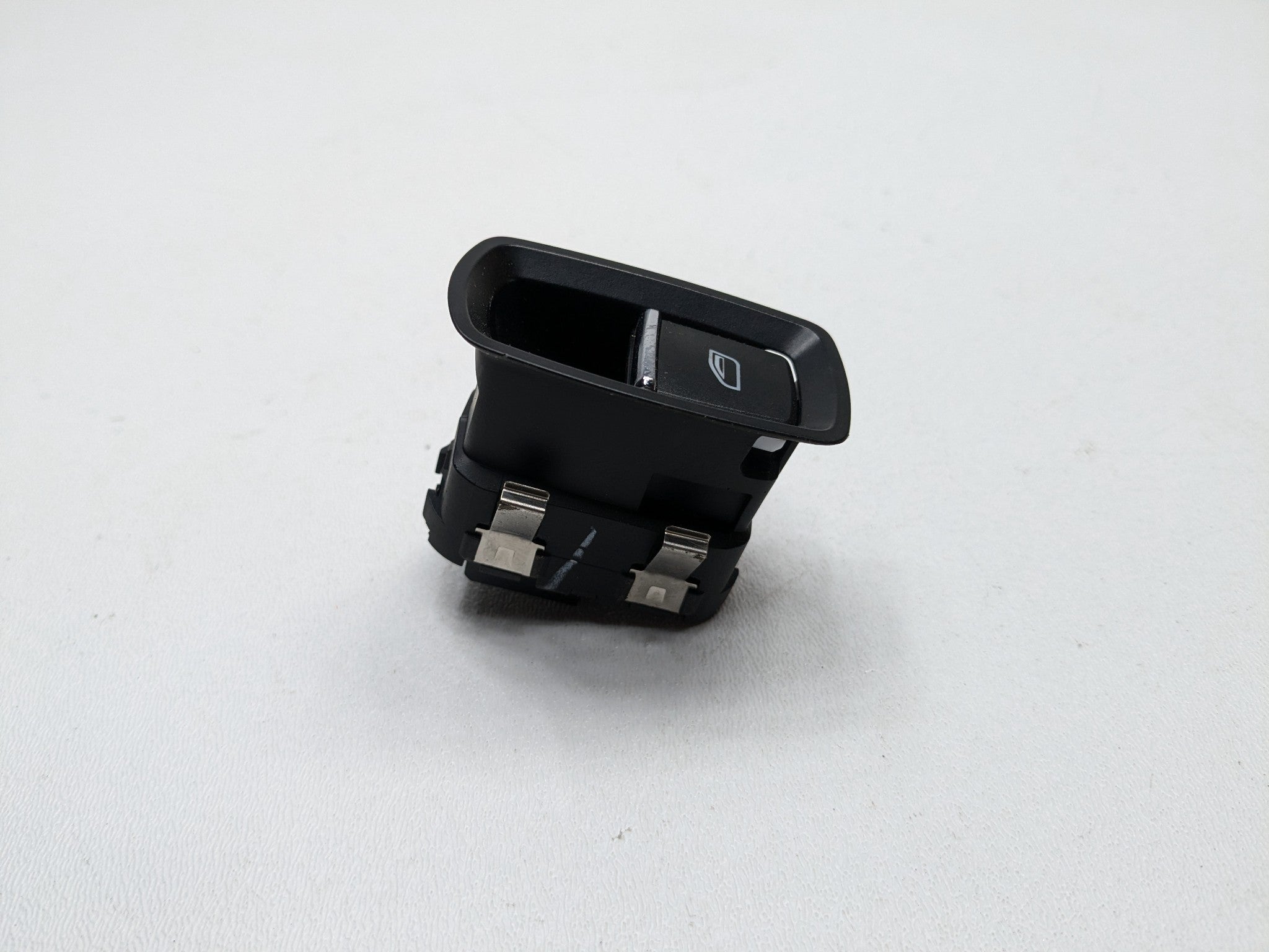 2011 - 2014 OEM PORSCHE CAYENNE REAR LEFT DRIVER SIDE DOOR WINDOW CONTROL SWITCH