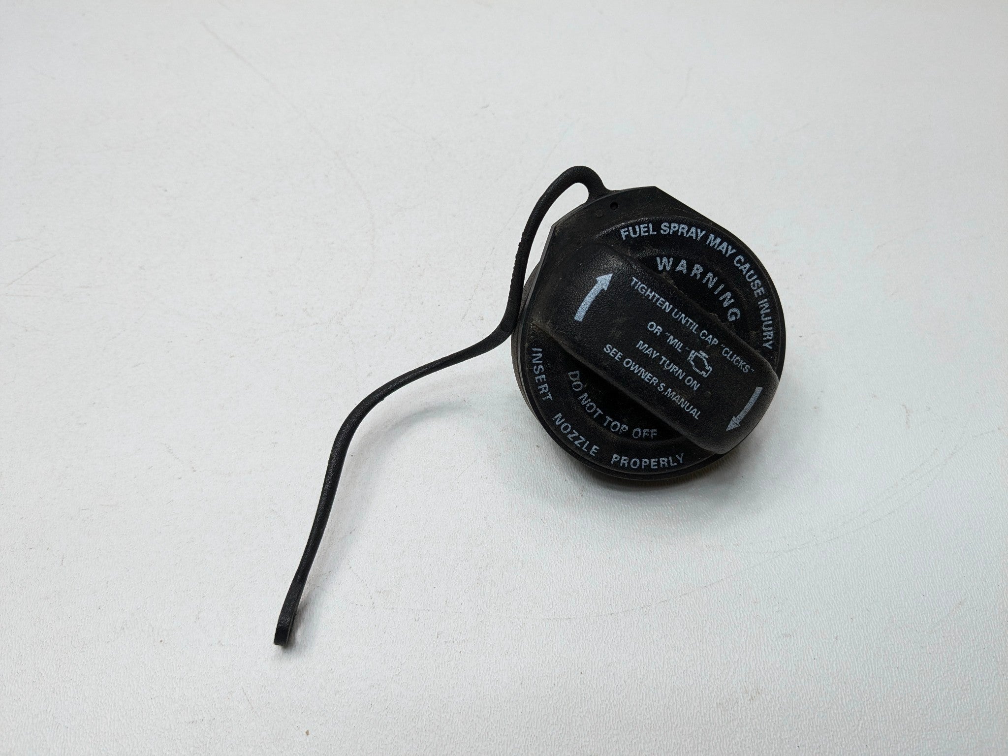 2011 - 2014 OEM PORSCHE CAYENNE FUEL GAS TANK FILLER CAP BLACK
