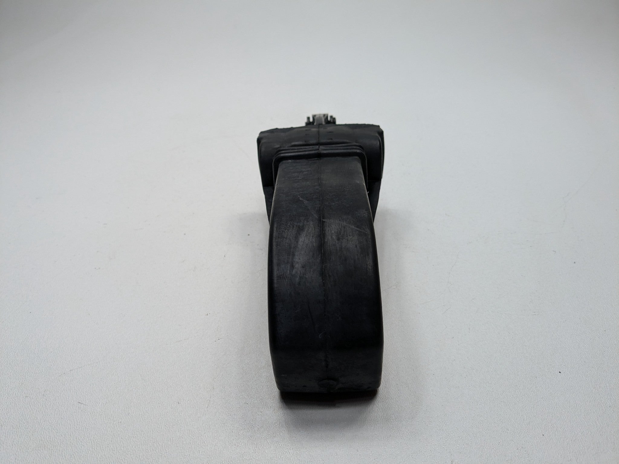 2011 - 2014 OEM PORSCHE CAYENNE REAR LEFT DRIVER SIDE DOOR CHECK STRAP STOPPER