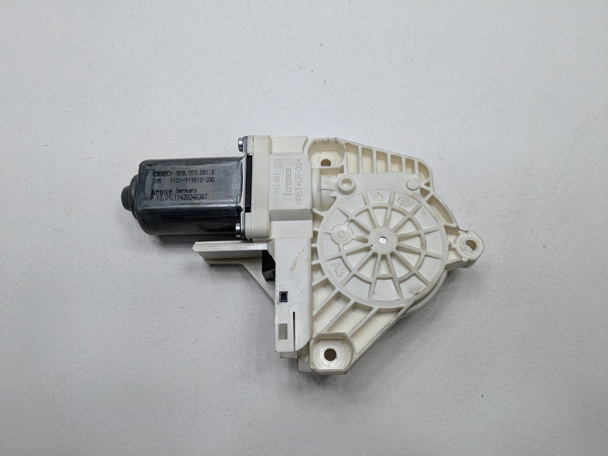 2011 - 2014 OEM PORSCHE CAYENNE FRONT LEFT DRIVER SIDE POWER WINDOW MOTOR