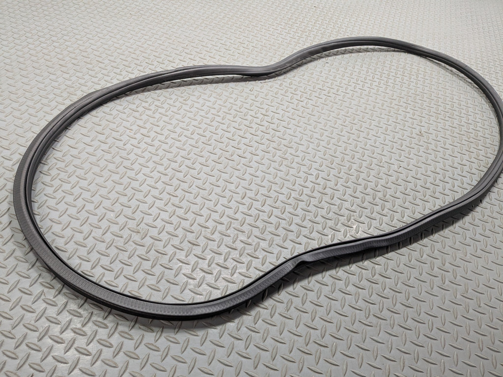 11 - 14 OEM PORSCHE CAYENNE FRONT RIGHT PASSENGER SIDE WEATHER STRIPPING RUBBER