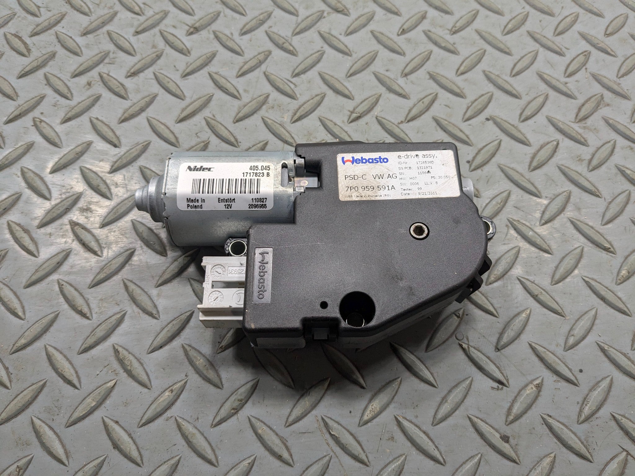 2011 - 2014 OEM PORSCHE CAYENNE SUN ROOF SHADE WINDOW GLASS SLIDING POWER MOTOR