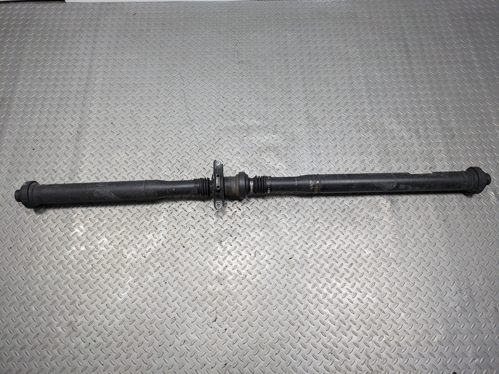 2011 - 2014 OEM PORSCHE CAYENNE REAR DRIVESHAFT CARDON PROPELLER 4.8L