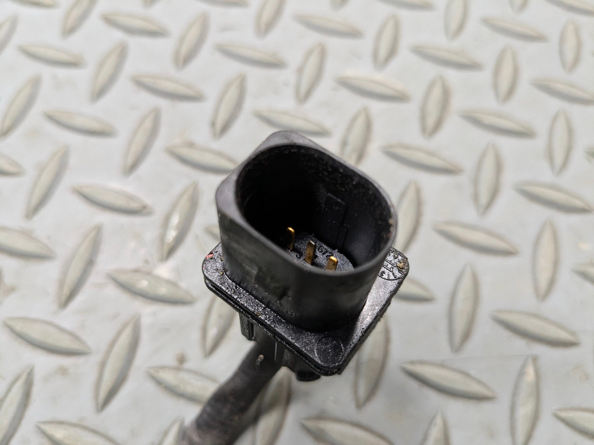 10 - 18 OEM PORSCHE CAYENNE 4.8 WITHOUT TURBO FRONT LEFT EXHAUST MANIFOLD HEADER