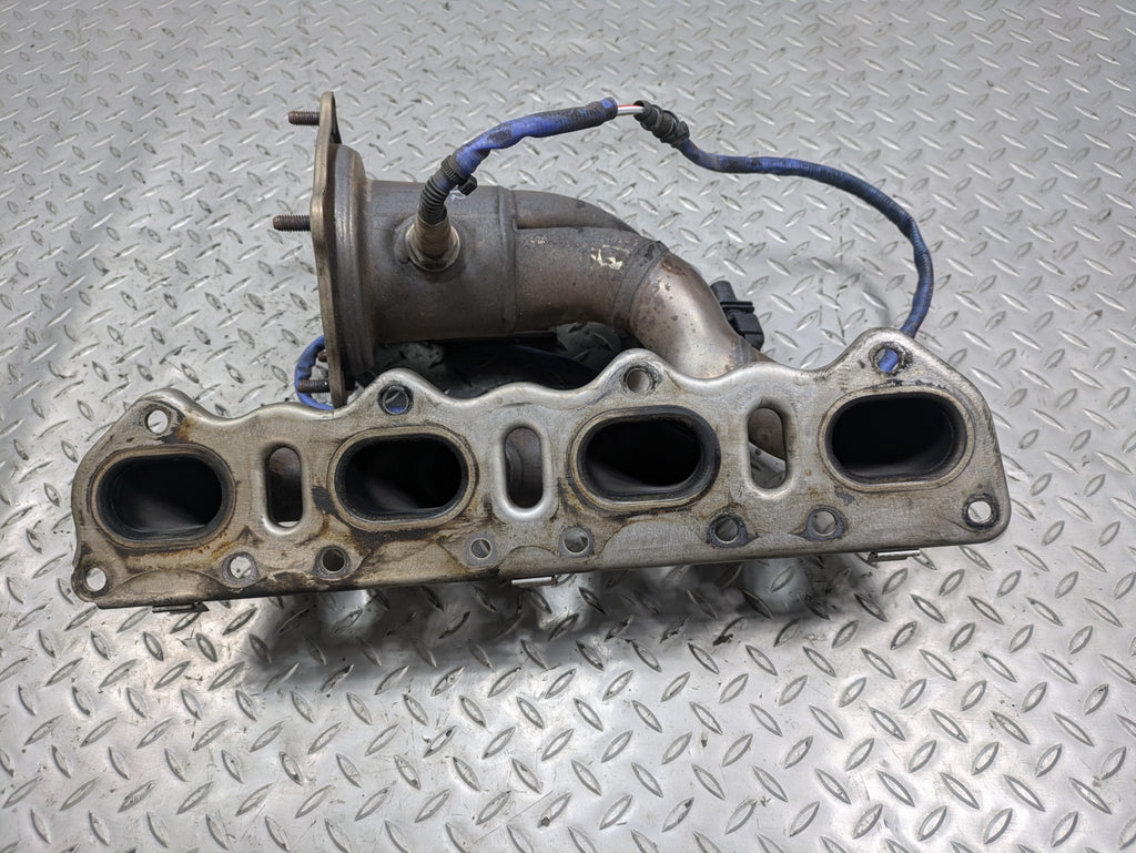 10 - 18 OEM PORSCHE CAYENNE WITHOUT TURBO FRONT RIGHT EXHAUST MANIFOLD HEADER