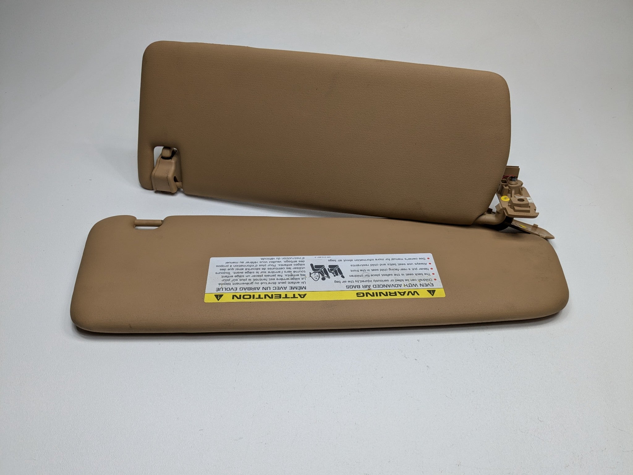 2011 - 2014 OEM PORSCHE CAYENNE FRONT LEFT DRIVER SIDE UPPER ROOF SUN VISOR