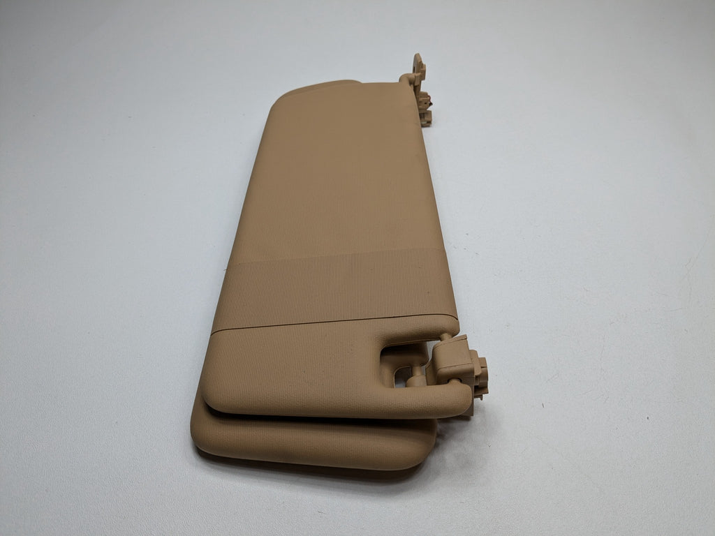 2011 - 2014 OEM PORSCHE CAYENNE FRONT RIGHT PASSENGER SIDE UPPER ROOF SUN VISOR