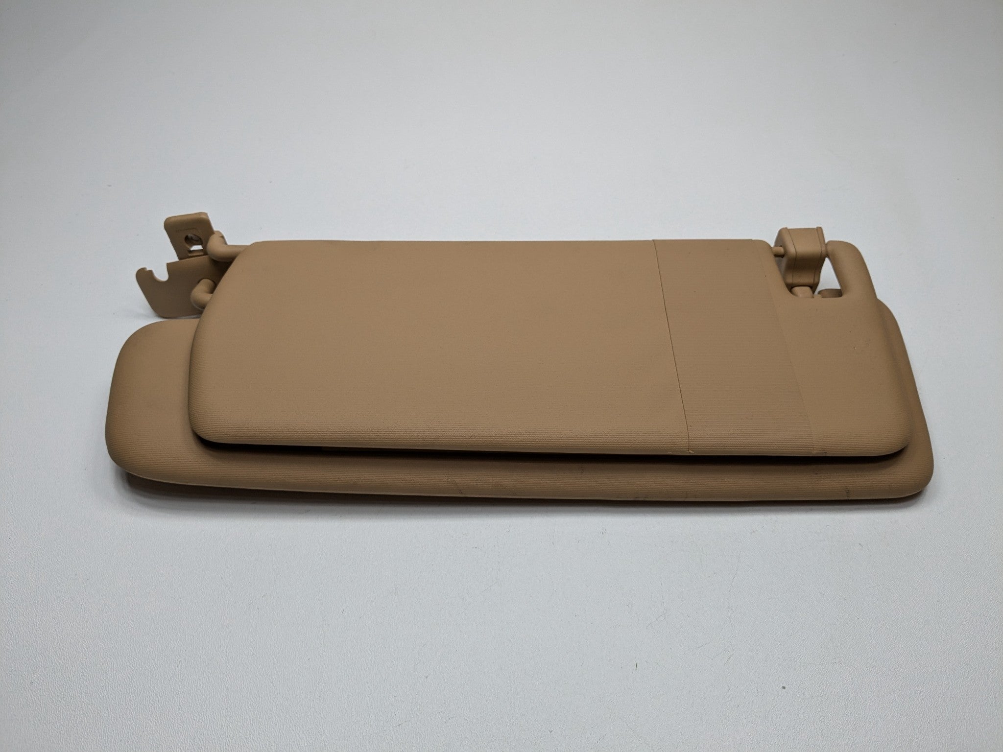 2011 - 2014 OEM PORSCHE CAYENNE FRONT RIGHT PASSENGER SIDE UPPER ROOF SUN VISOR