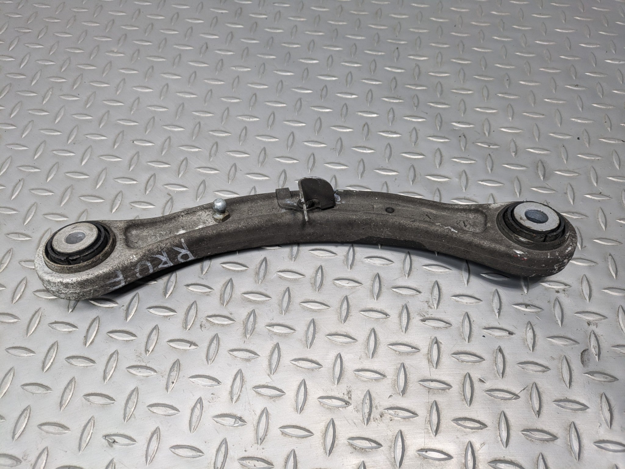 11 - 14 OEM PORSCHE CAYENNE REAR RIGHT PASSENGER SIDE UPPER FORWARD CONTROL ARM