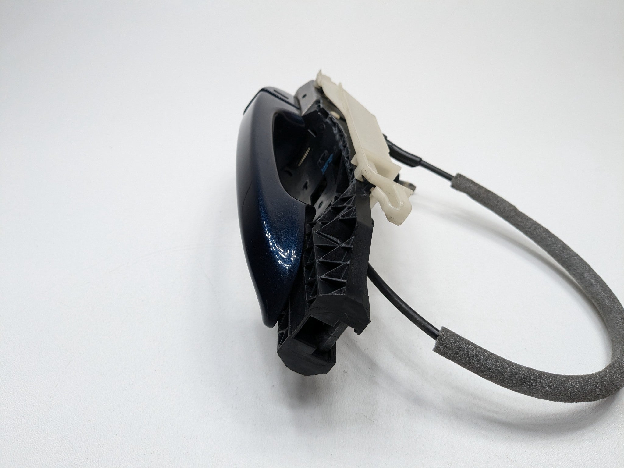 2011 - 2014 OEM PORSCHE CAYENNE FRONT LEFT DRIVER SIDE EXTERIOR DOOR HANDLE