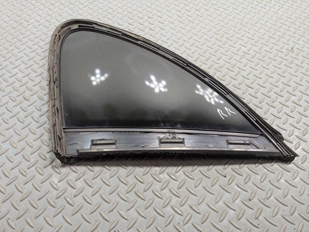 11 - 14 OEM PORSCHE CAYENNE REAR RIGHT PASSENGER SIDE QUARTER VENT WINDOW GLASS