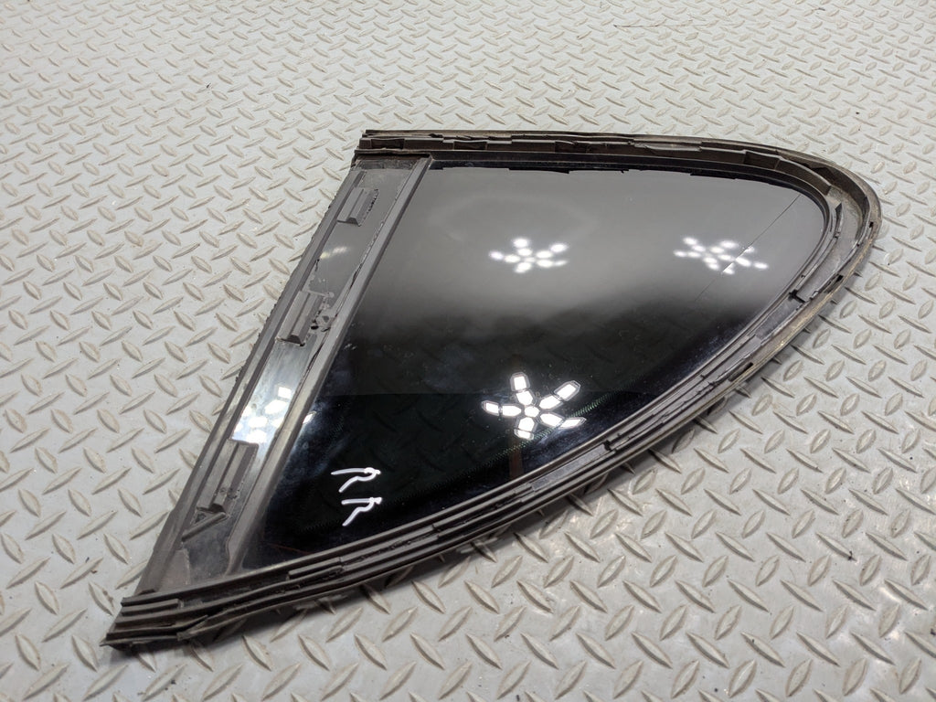 11 - 14 OEM PORSCHE CAYENNE REAR RIGHT PASSENGER SIDE QUARTER VENT WINDOW GLASS