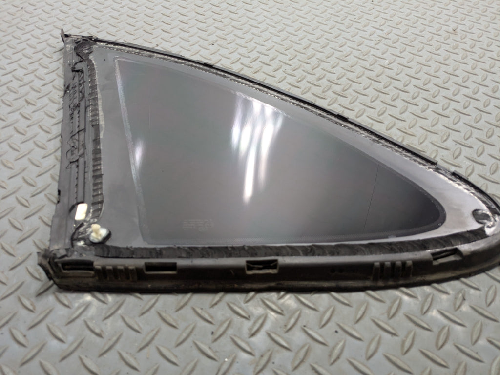 11 - 14 OEM PORSCHE CAYENNE REAR RIGHT PASSENGER SIDE QUARTER VENT WINDOW GLASS