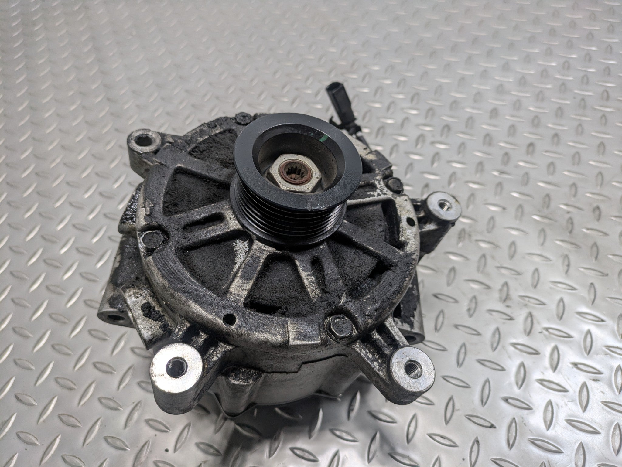 2011 - 2014 OEM PORSCHE CAYENNE 4.8L POWER GENERATOR ENGINE MOTOR ALTERNATOR