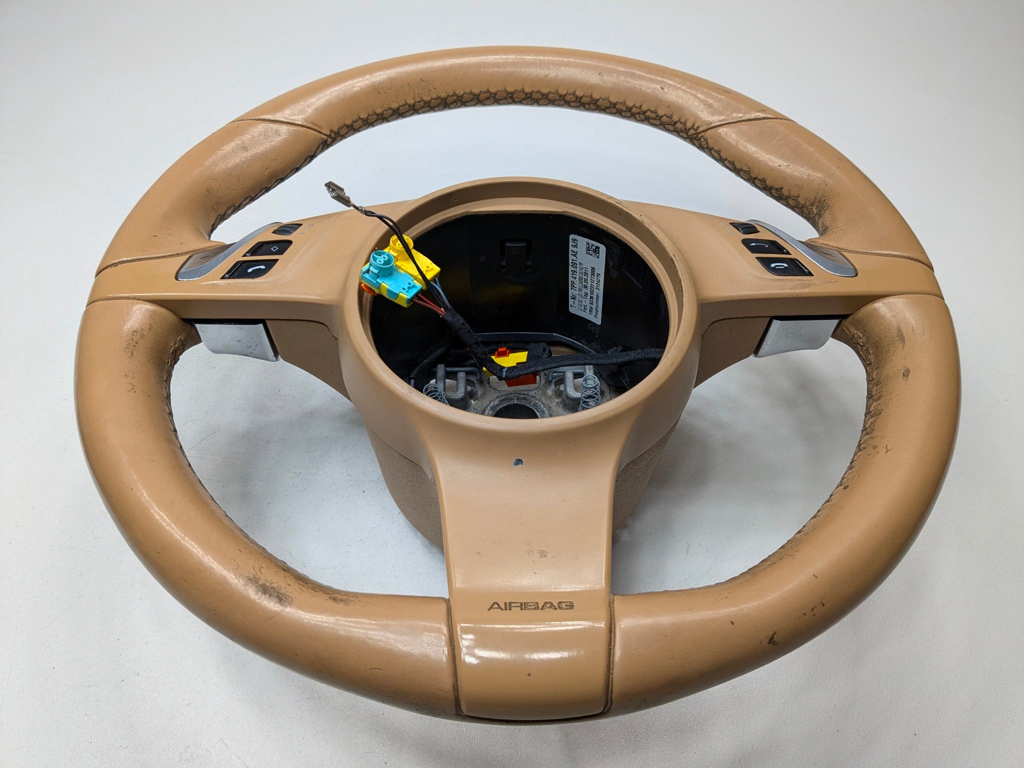 2011 - 2014 OEM PORSCHE CAYENNE STEERING WHEEL WITH CONTROL SWITCH BUTTON BEIGE