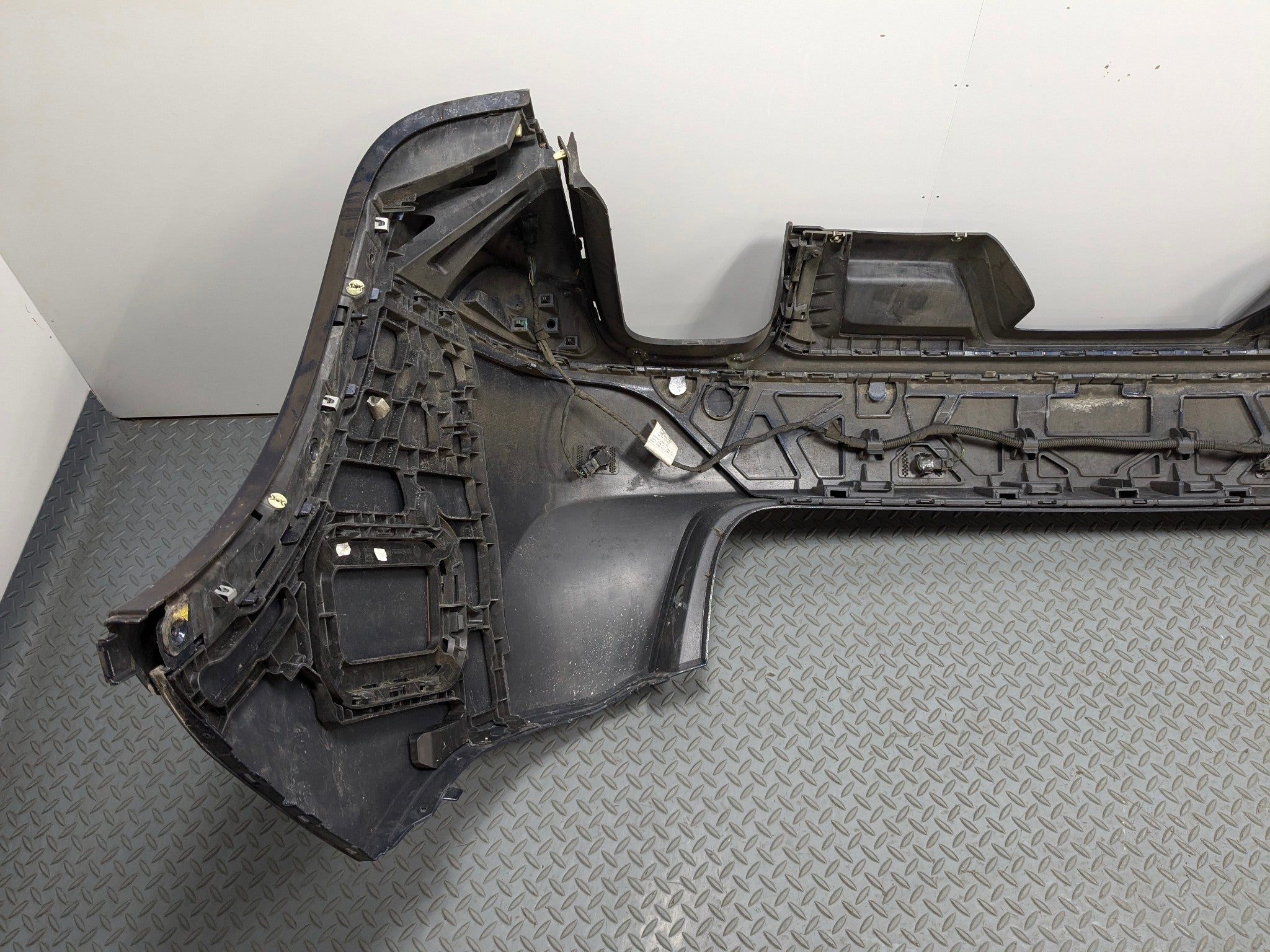 2011 - 2014 OEM PORSCHE CAYENNE REAR BUMPER COVER PANEL ASSEMBLY DARK BLUE