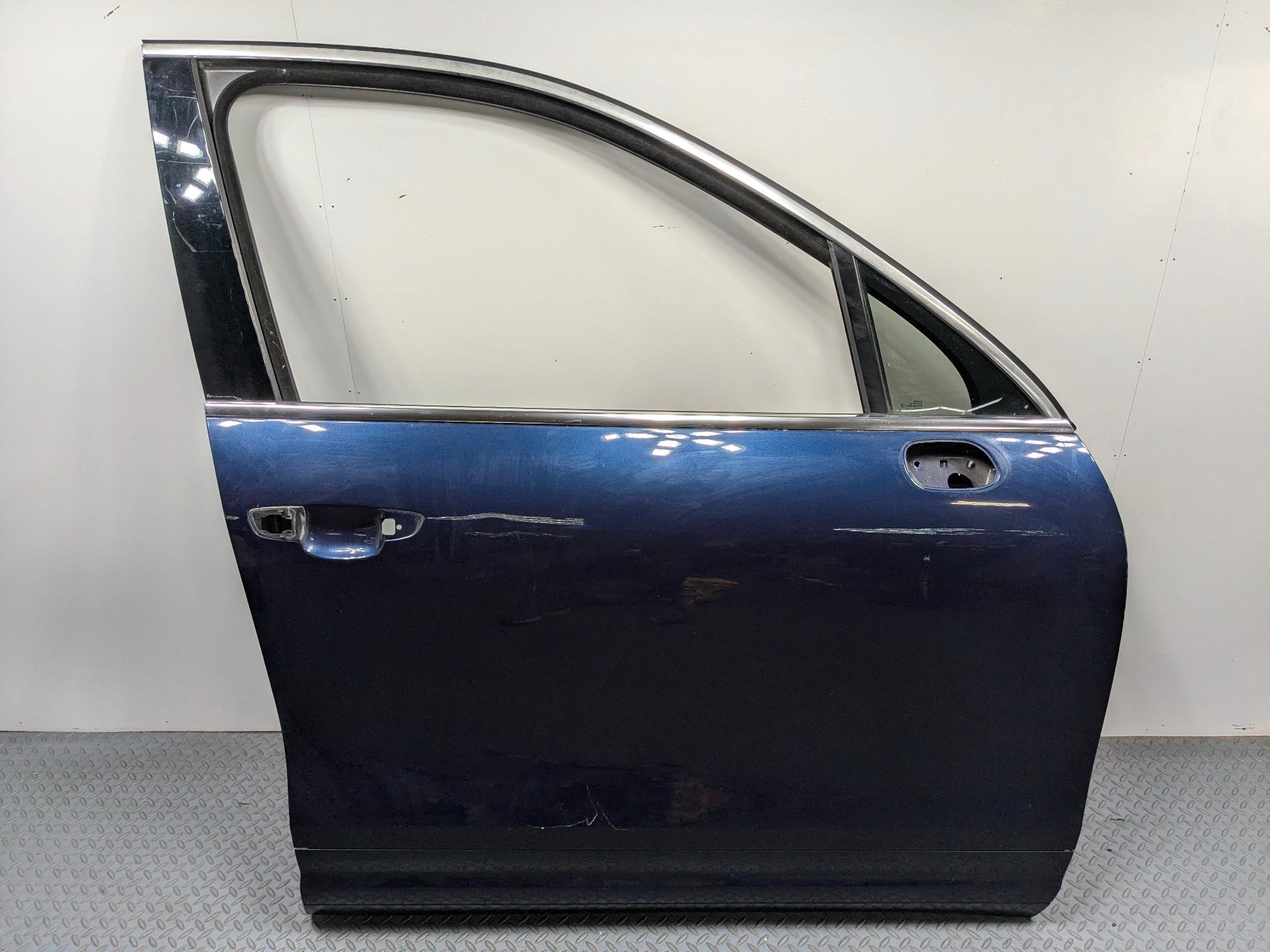 2011 - 2014 OEM PORSCHE CAYENNE FRONT RIGHT SIDE DOOR SHELL PANEL DARK BLUE