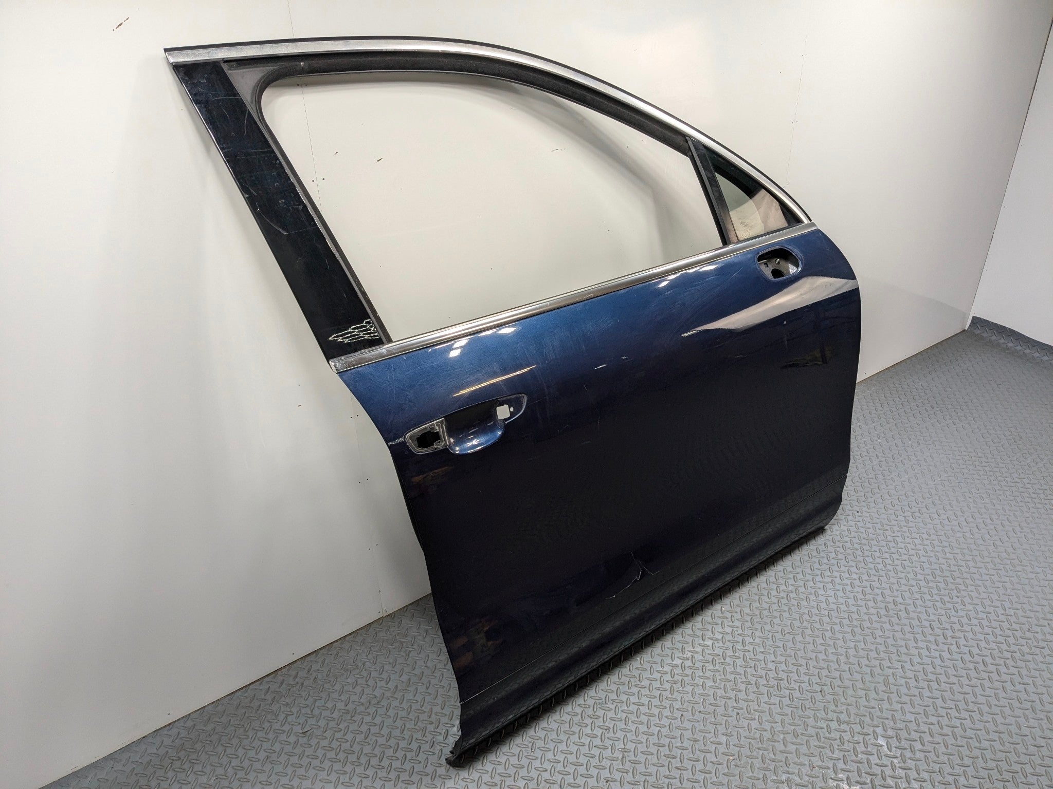 2011 - 2014 OEM PORSCHE CAYENNE FRONT RIGHT SIDE DOOR SHELL PANEL DARK BLUE