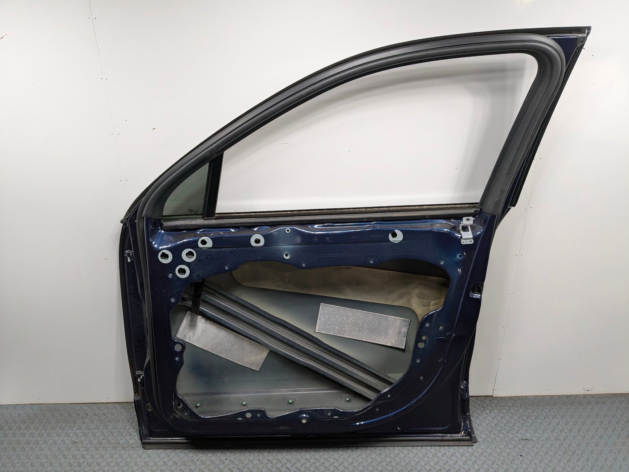 2011 - 2014 OEM PORSCHE CAYENNE FRONT RIGHT SIDE DOOR SHELL PANEL DARK BLUE