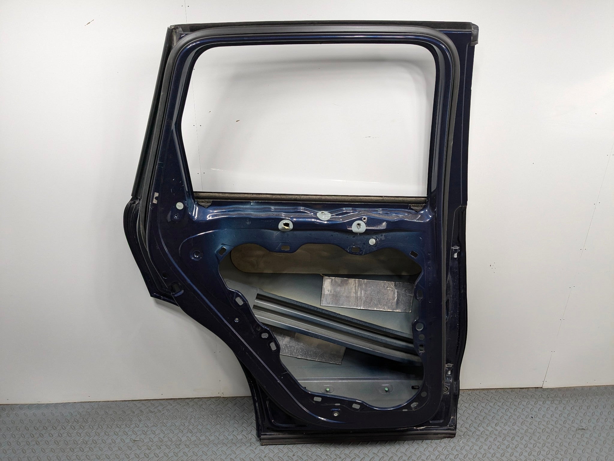 2011 - 2014 OEM PORSCHE CAYENNE REAR LEFT SIDE DOOR SHELL PANEL DARK BLUE