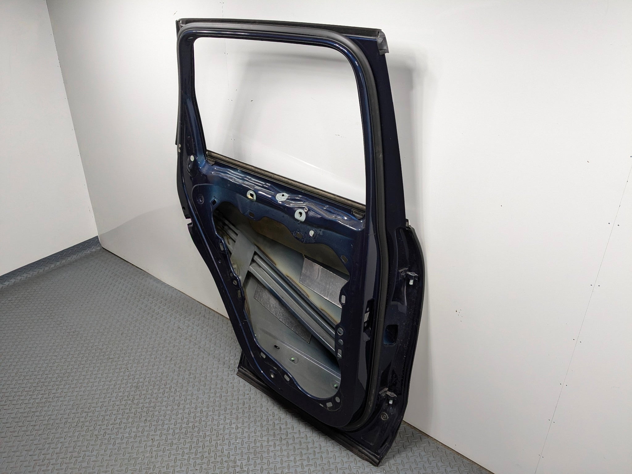 2011 - 2014 OEM PORSCHE CAYENNE REAR LEFT SIDE DOOR SHELL PANEL DARK BLUE