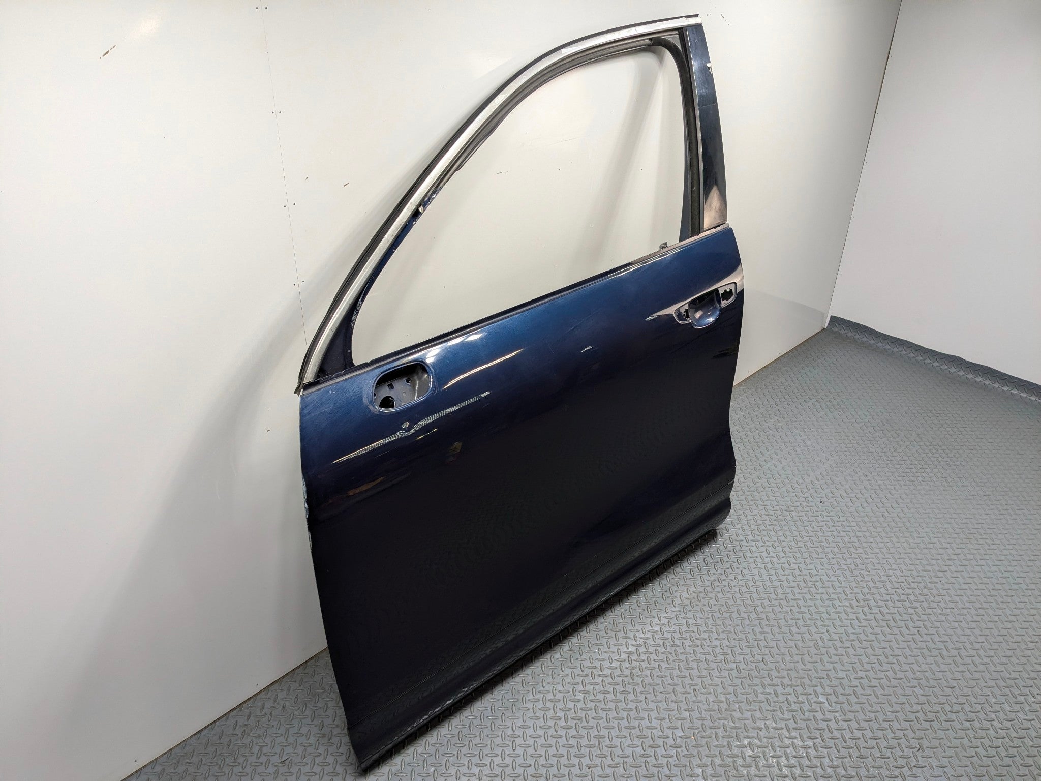 2011 - 2014 OEM PORSCHE CAYENNE FRONT LEFT SIDE DOOR SHELL PANEL DARK BLUE