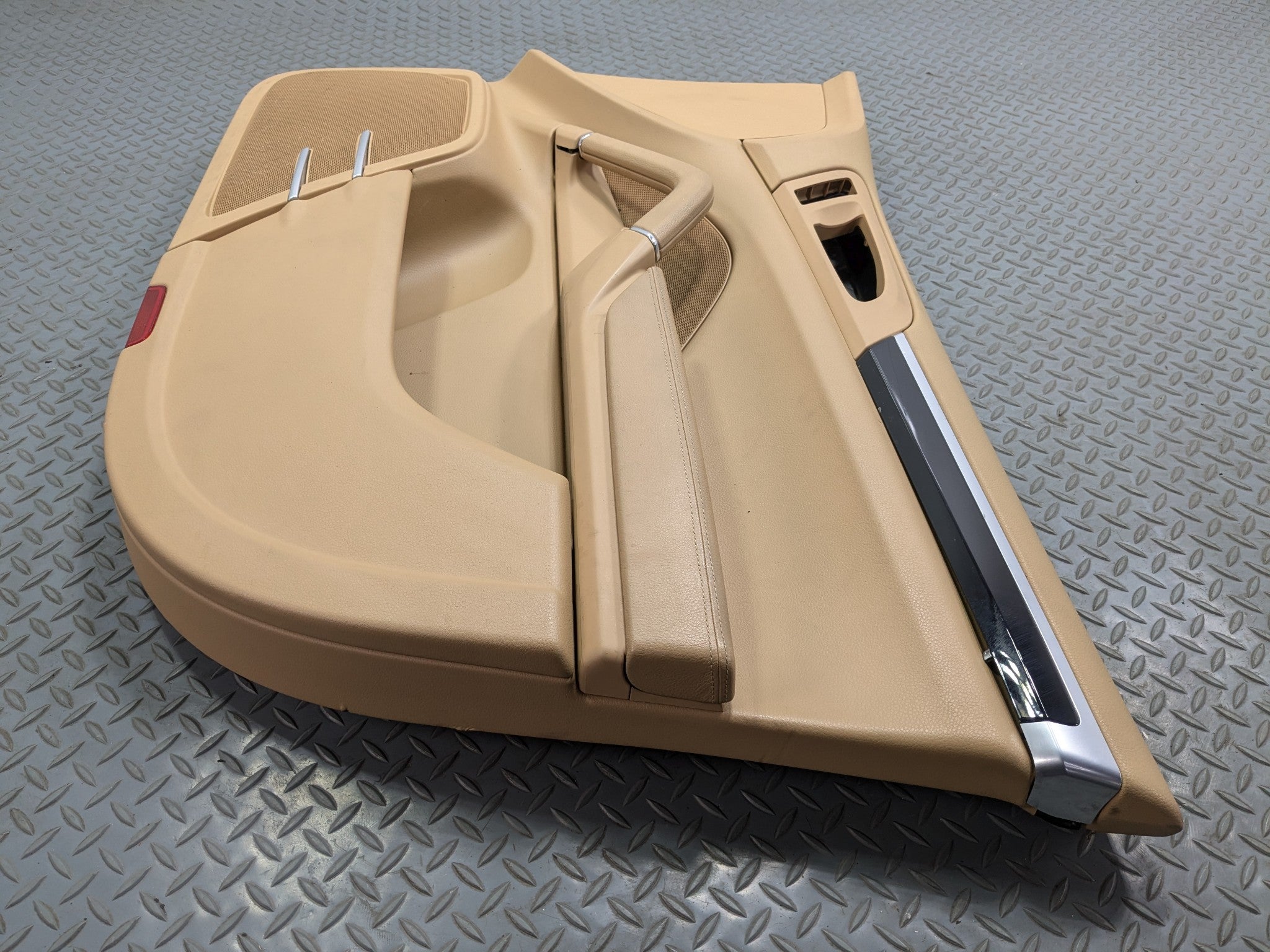2011 - 2014 OEM PORSCHE CAYENNE FRONT RIGHT SIDE INTERIOR DOOR TRIM PANEL