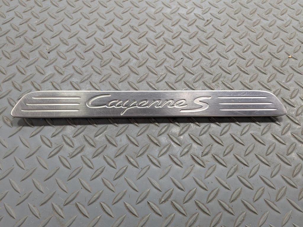 2011 - 2014 OEM PORSCHE CAYENNE FRONT LEFT DRIVER SIDE DOOR SILL PLATE TRIM