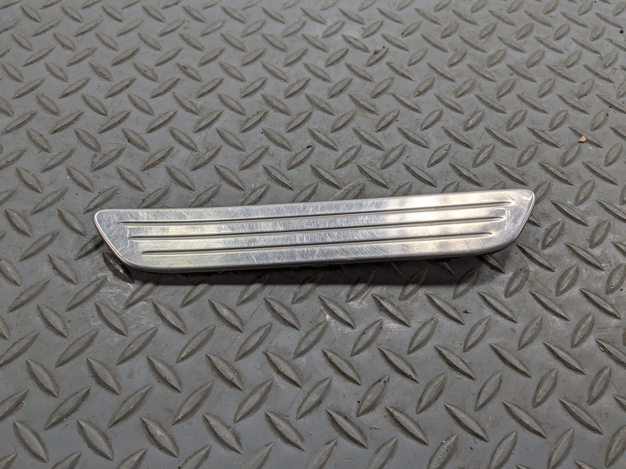 2011 - 2014 OEM PORSCHE CAYENNE REAR LEFT DRIVER SIDE DOOR SILL PLATE TRIM