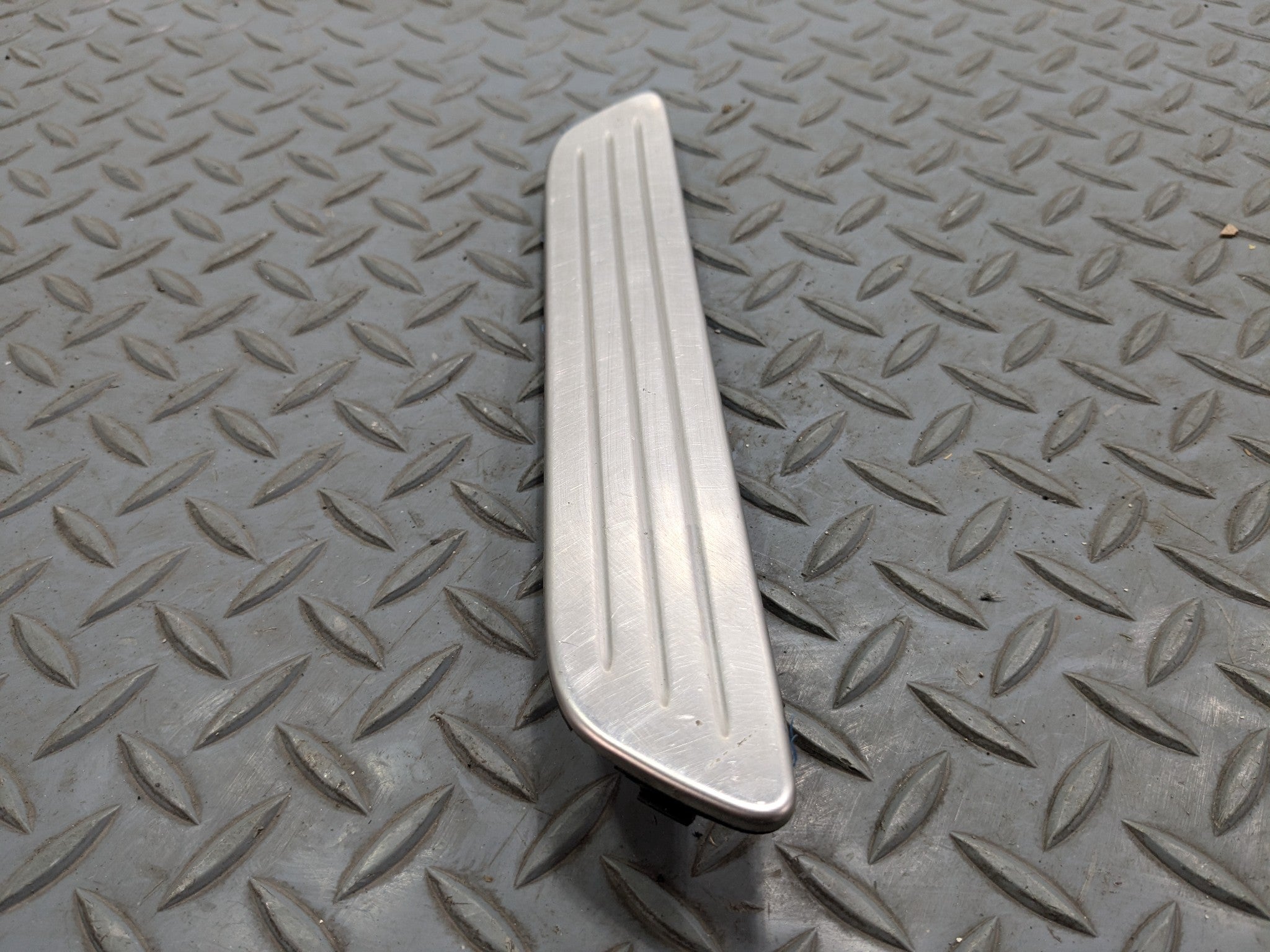 2011 - 2014 OEM PORSCHE CAYENNE REAR LEFT DRIVER SIDE DOOR SILL PLATE TRIM