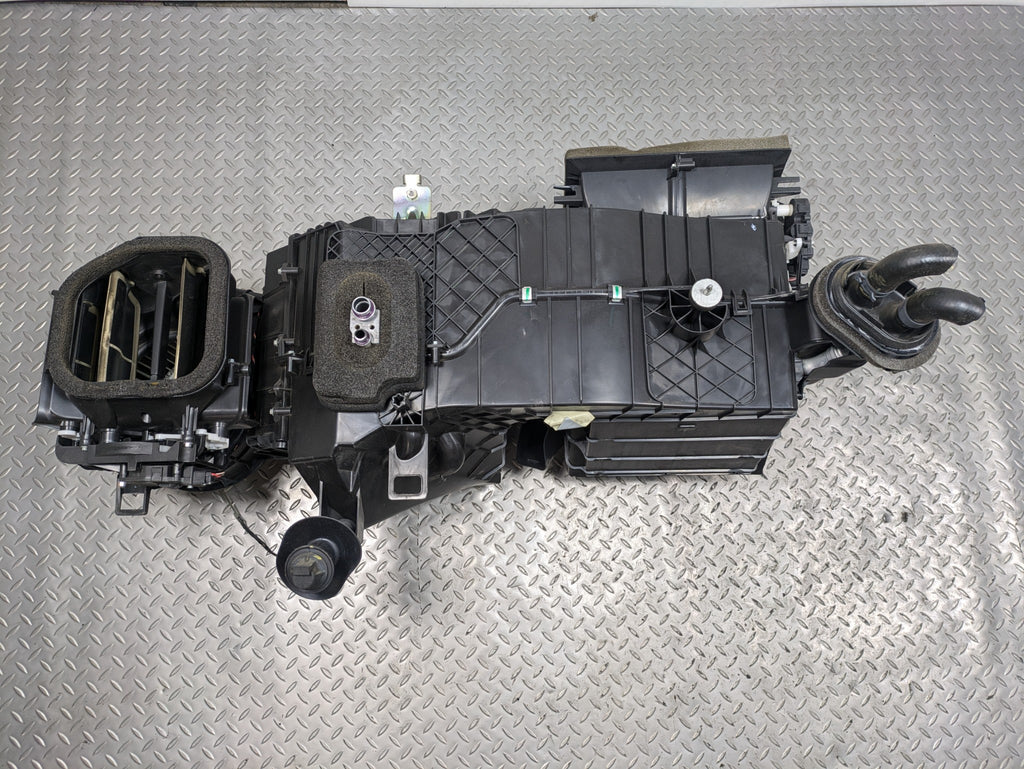 11 - 14 OEM PORSCHE CAYENNE AC EVAPORATOR CLIMATE TEMPERATURE HEATER ASSEMBLY