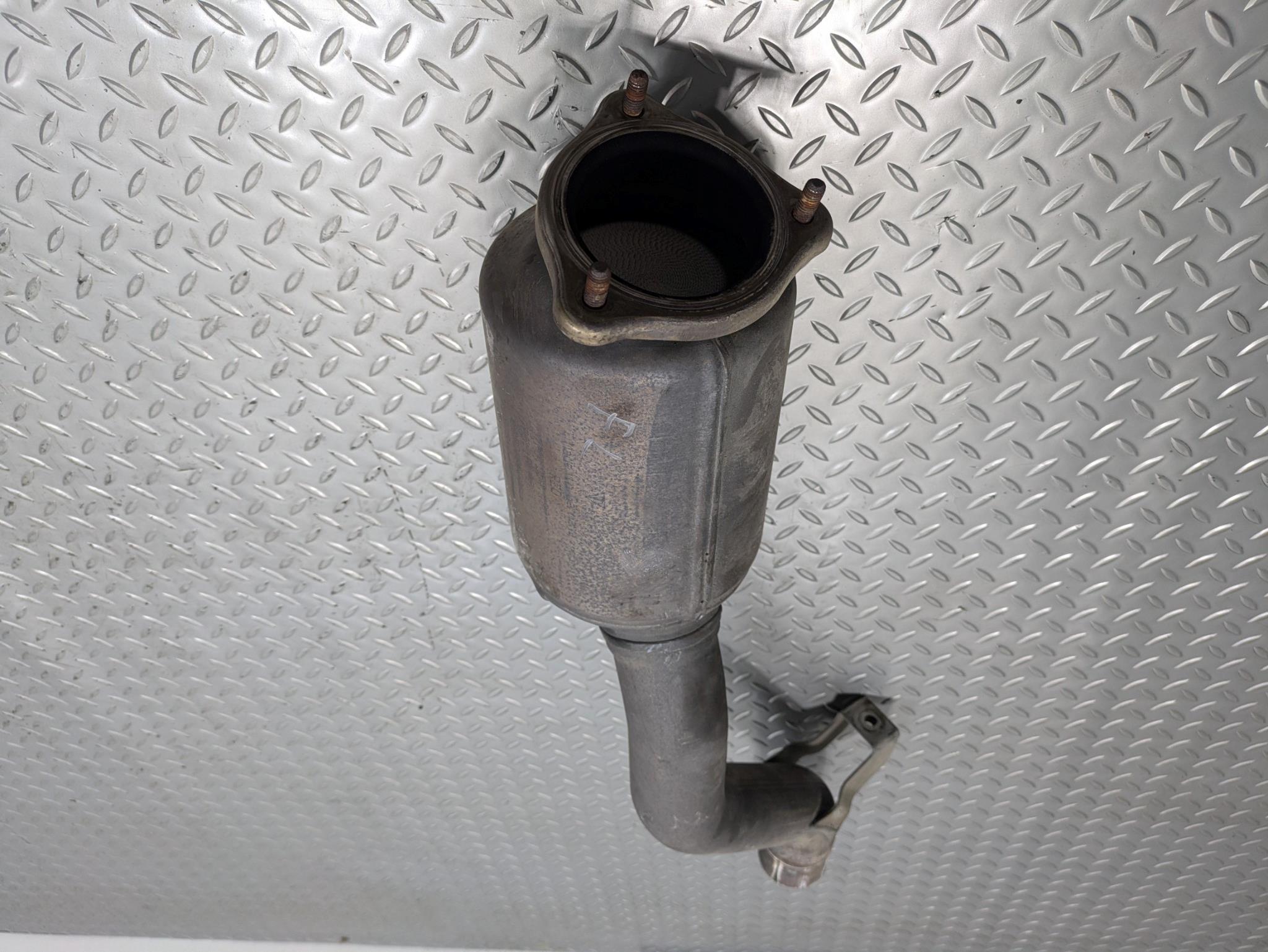 2011 - 2014 OEM PORSCHE CAYENNE LEFT DRIVER SIDE EXHAUST DOWNPIPE