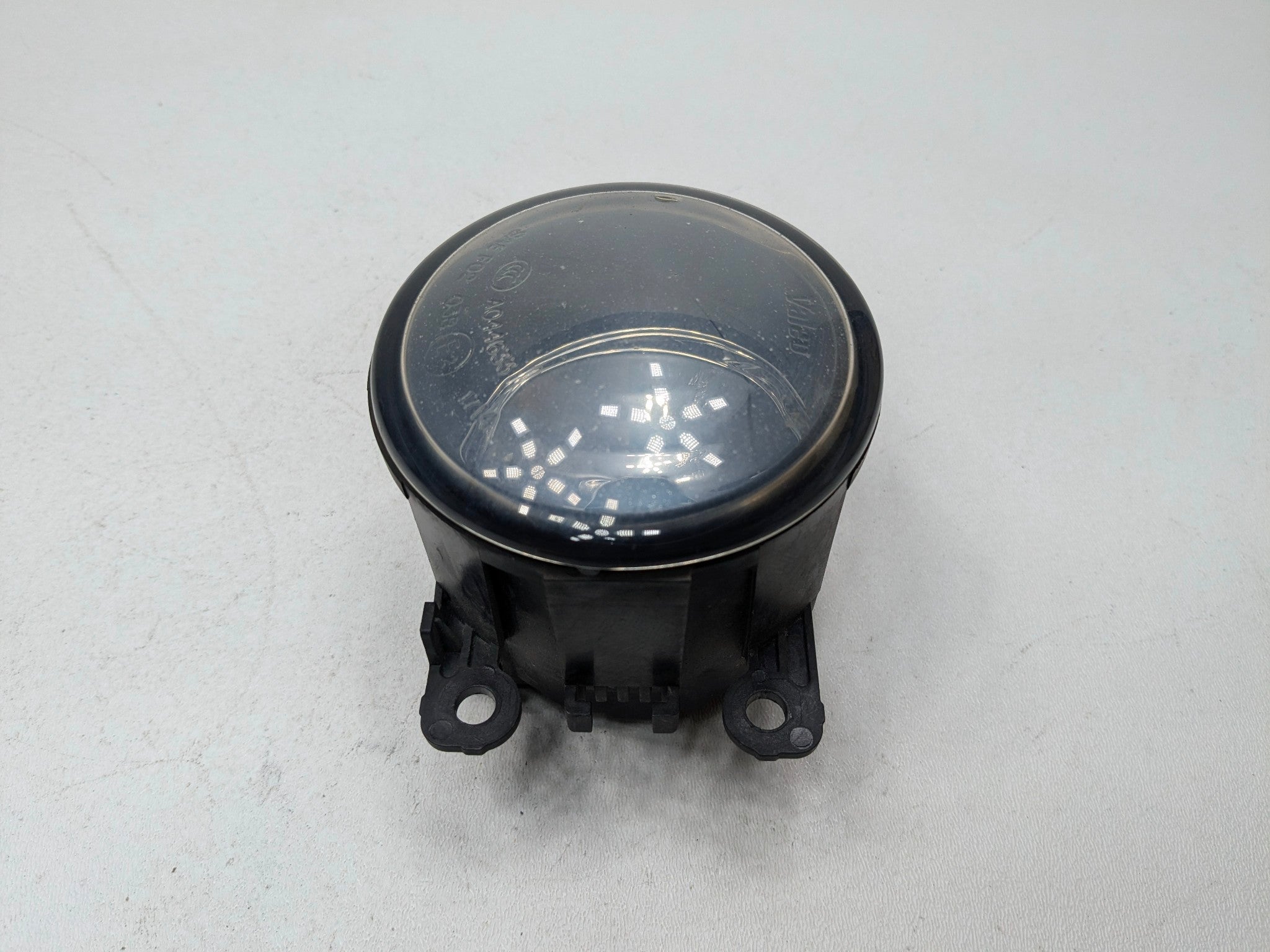 2011 - 2014 OEM PORSCHE CAYENNE FRONT LEFT DRIVER SIDE FOG LIGHT ASSEMBLY