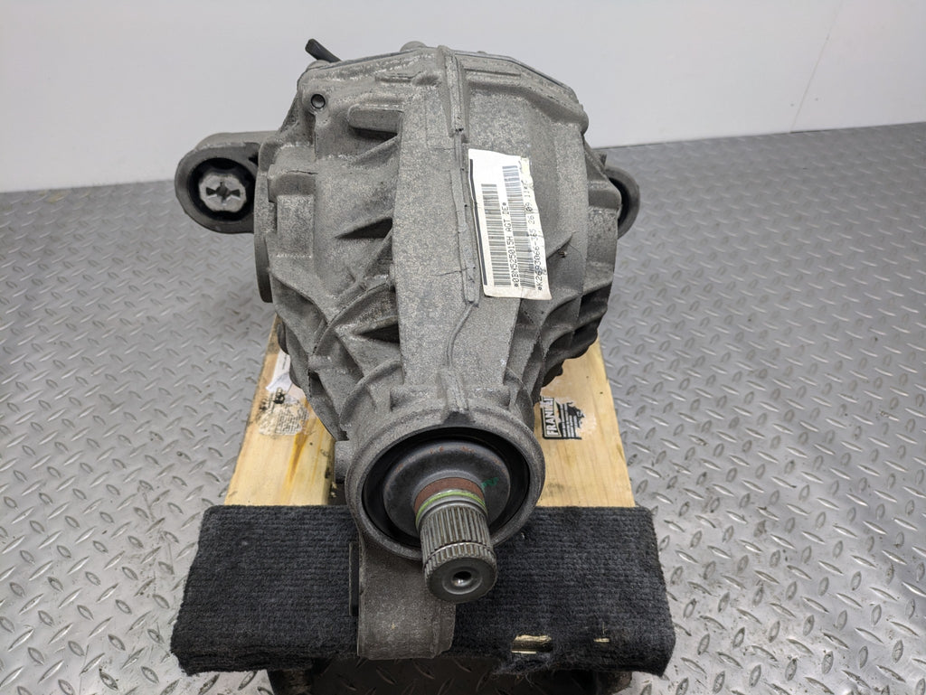 2011 - 2014 OEM PORSCHE CAYENNE REAR DIFFERENTIAL AXLE CARRIER ASSEMBLY 4.8L