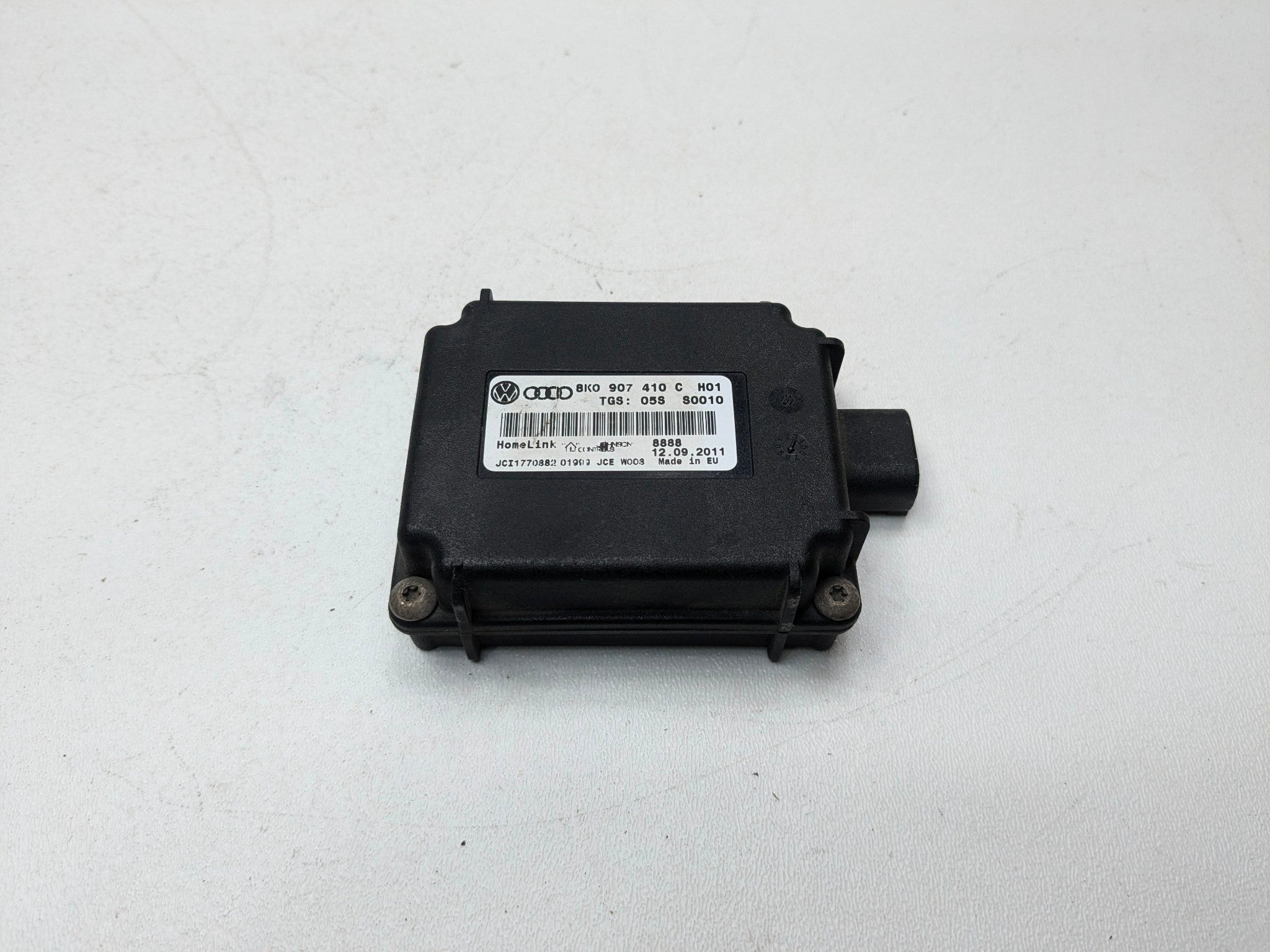 2011 - 2014 OEM PORSCHE CAYENNE HOMELINK GARAGE DOOR CONTROL COMPUTER MODULE