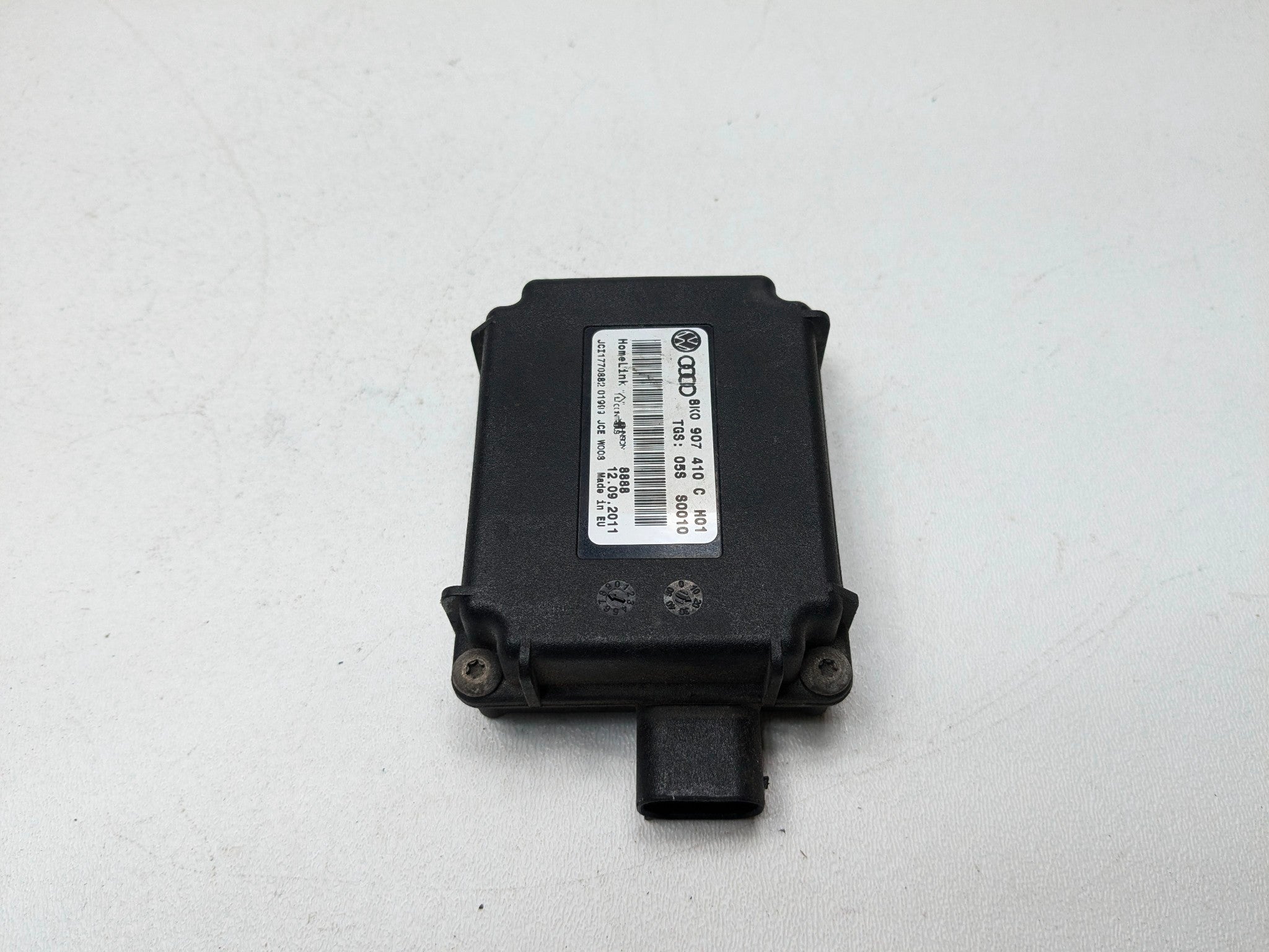2011 - 2014 OEM PORSCHE CAYENNE HOMELINK GARAGE DOOR CONTROL COMPUTER MODULE