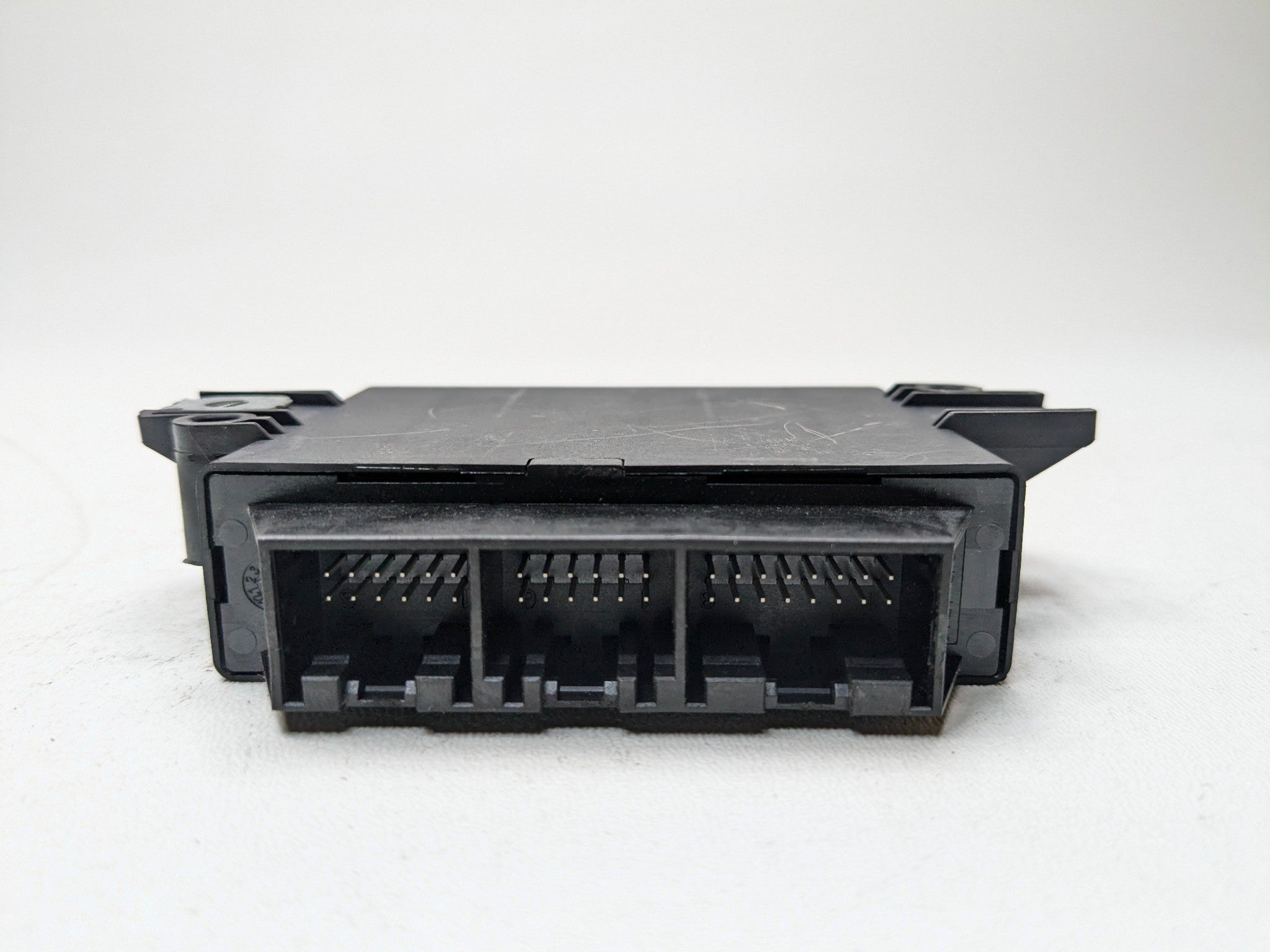 2011 - 2014 OEM PORSCHE CAYENNE PARK ASSIST CONTROL MODULE UNIT