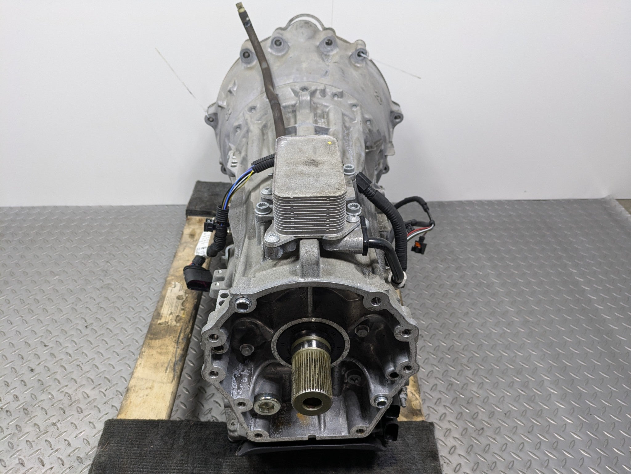 11 - 14 OEM PORSCHE CAYENNE 4.8L WITHOUT TURBO AUTOMATIC TRANSMISSION ASSEMBLY