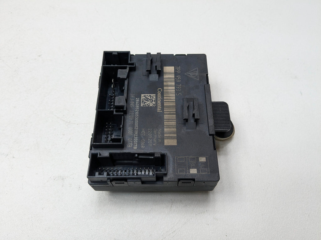 2011 - 2014 OEM PORSCHE CAYENNE FRONT LEFT DRIVER SIDE DOOR CONTROL MODULE UNIT