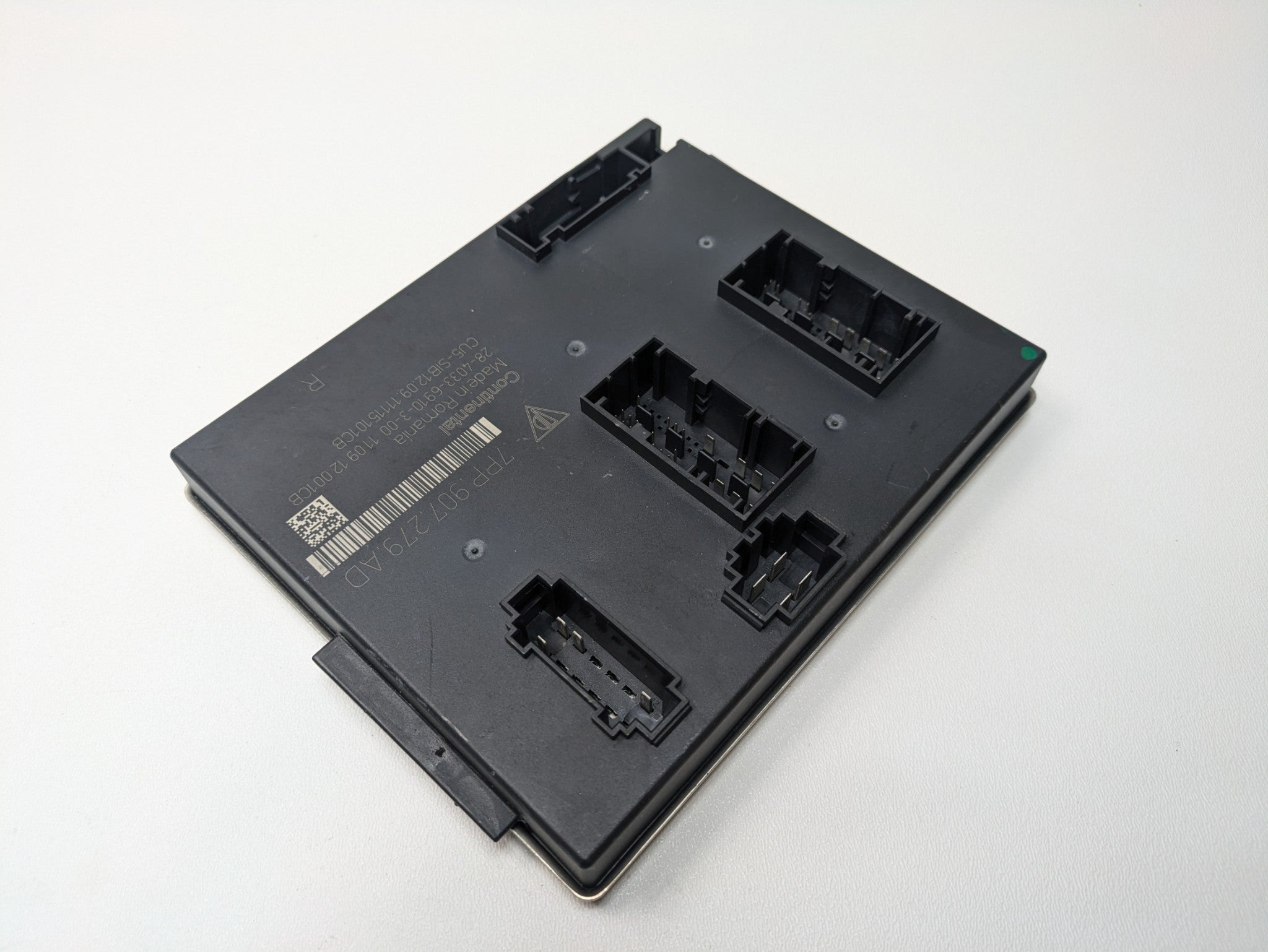 2011 - 2014 OEM PORSCHE CAYENNE BCM BODY CONTROL MODULE UNIT