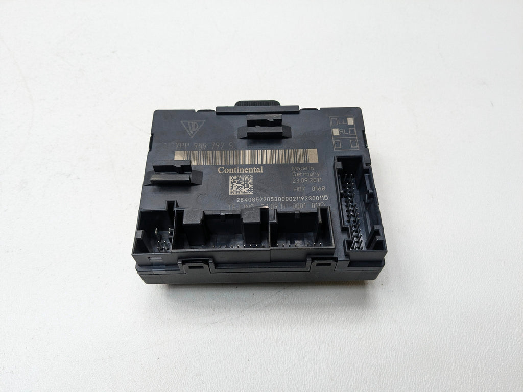 2011 - 2014 OEM PORSCHE CAYENNE FRONT RIGHT PASSENGER SIDE DOOR CONTROL MODULE