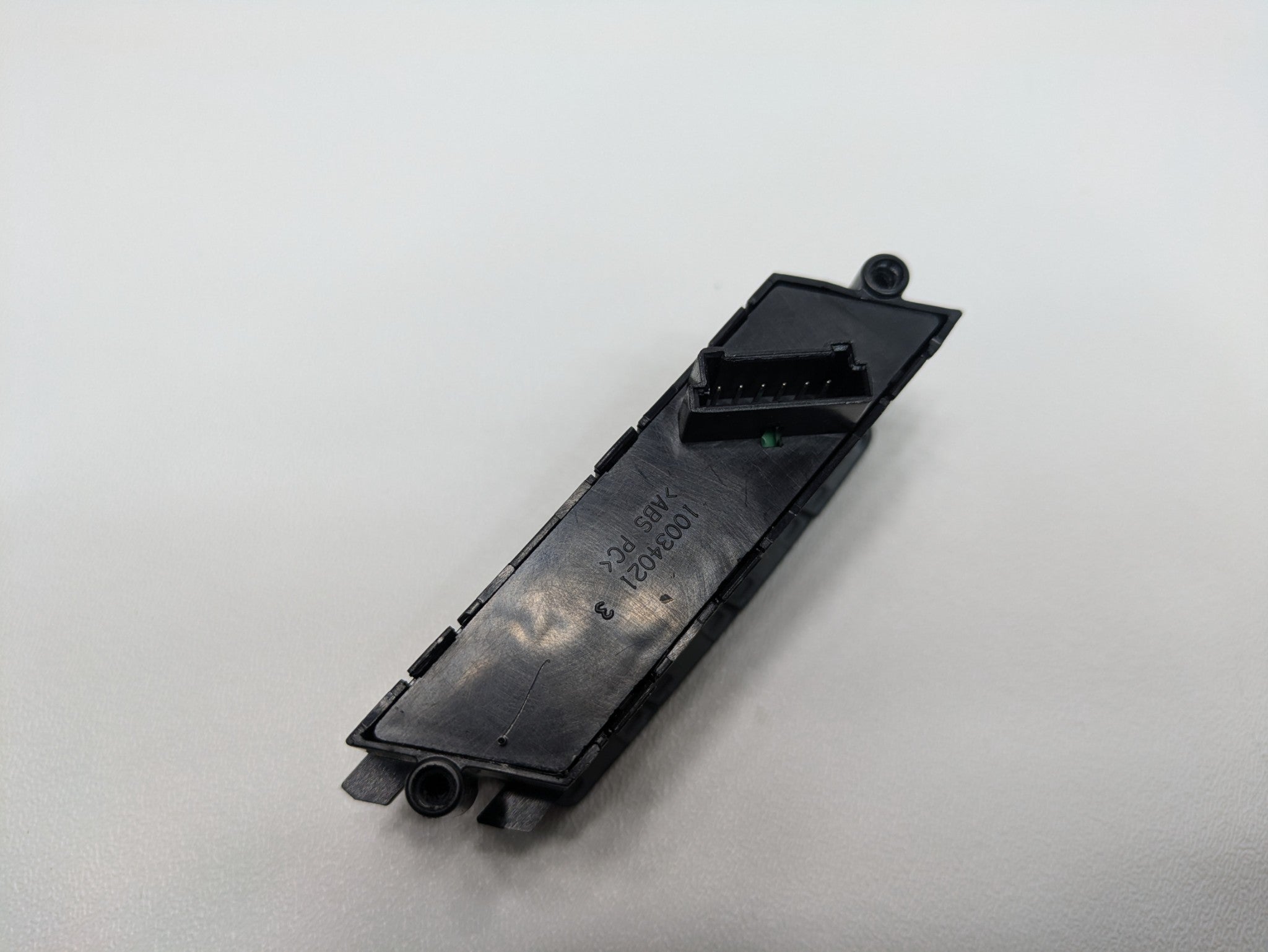 2011 - 2014 OEM PORSCHE CAYENNE FRONT RIGHT PASSENGER SIDE SEAT MEMORY SWITCH