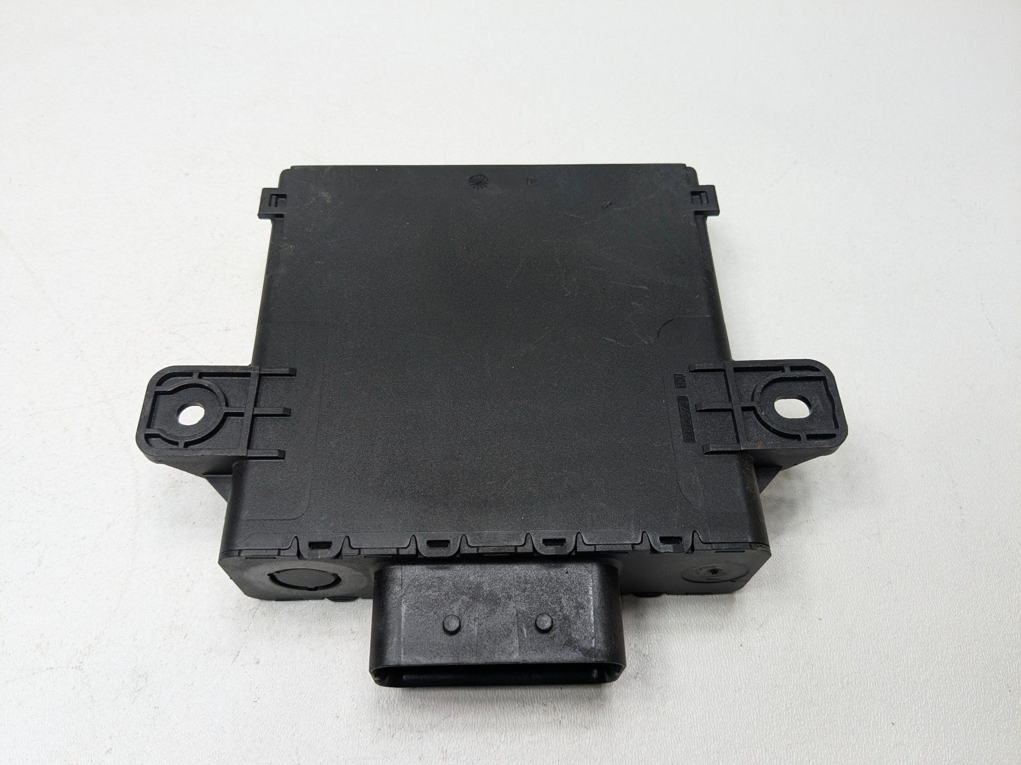 2011 - 2014 OEM PORSCHE CAYENNE VOLTAGE CONVERTER CONTROL MODULE UNIT